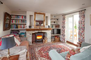 Sitting Room- click for photo gallery